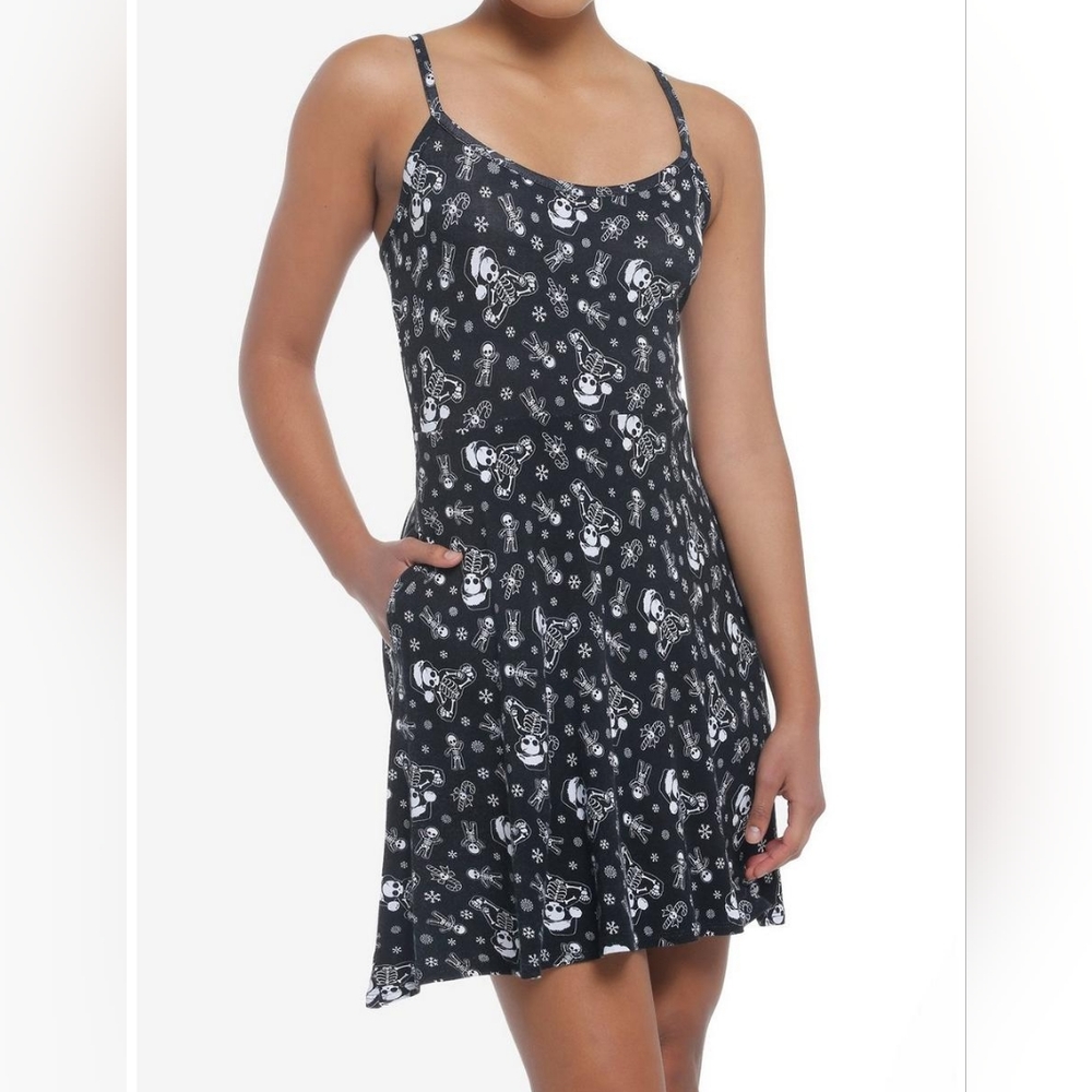 Holidays Skeleton Skater Dress - size large NWT